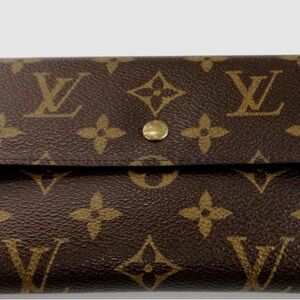 Louis Vuitton Brown Monogram Wallet with a chain ( authentic) !!!